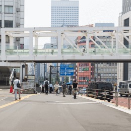 JR新宿駅南口から徒歩3分:クリニックまでの道順
