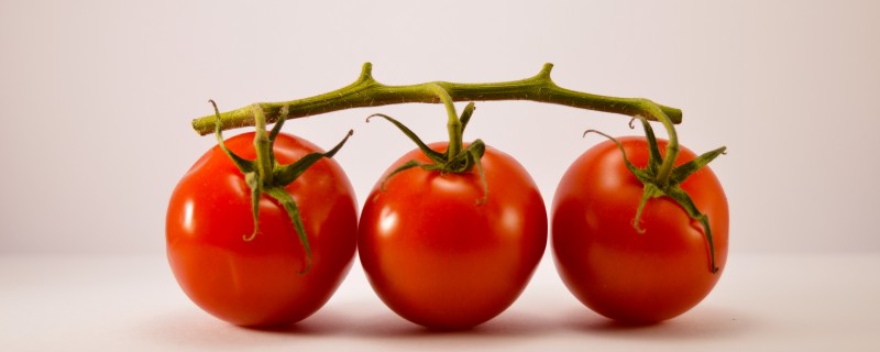 クリスタルトマトは効果がすごい？肌が白くなった？シミや肌荒れを軽減する